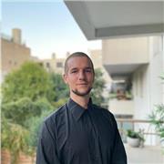 Information Technology Graduate with great proficiency in English willing to teach anyone at any level !